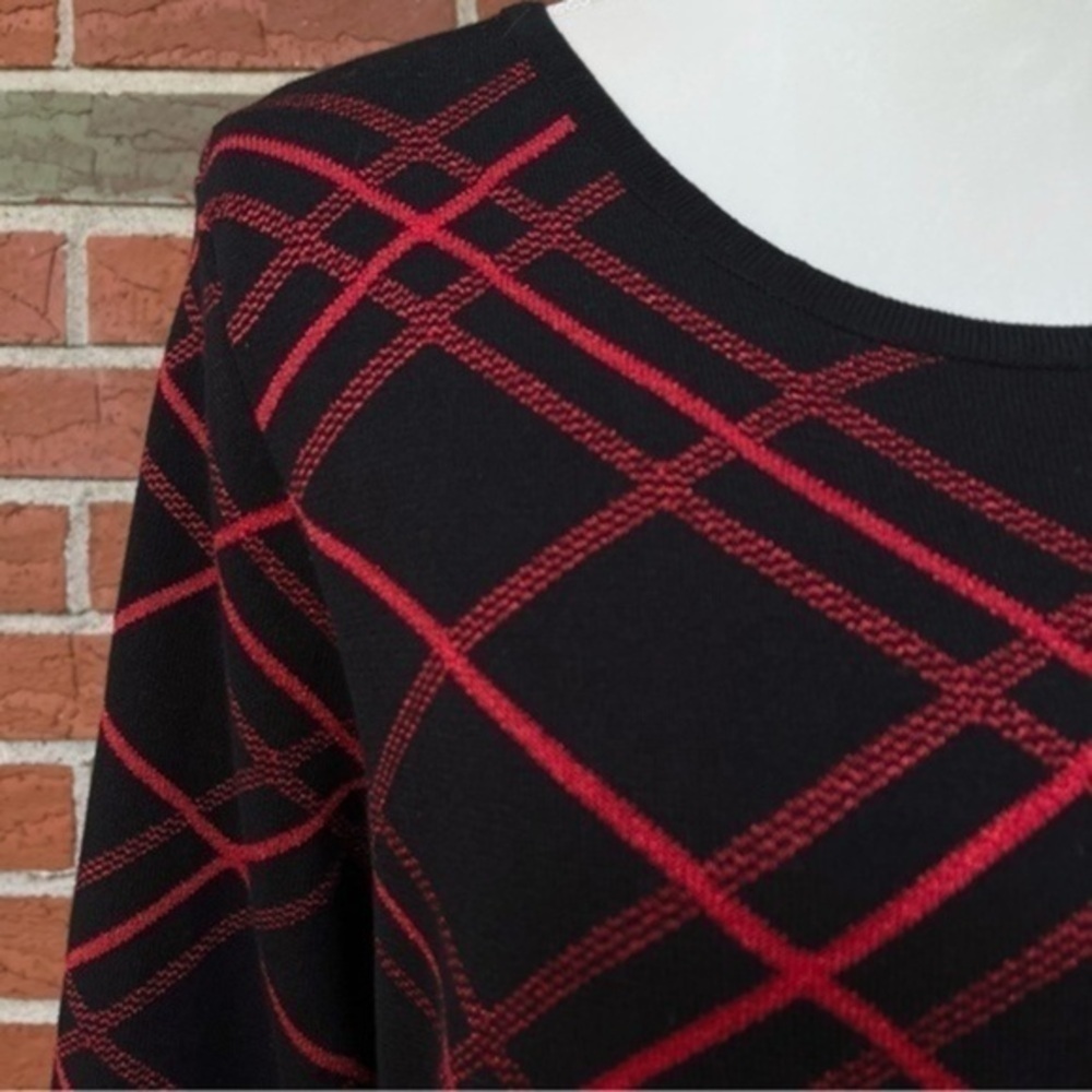 Nanette Lepore Round Neck 3/4 Sleeve Red Black Fit & Flare Sweater Dress 👗 - Picture 2 of 8